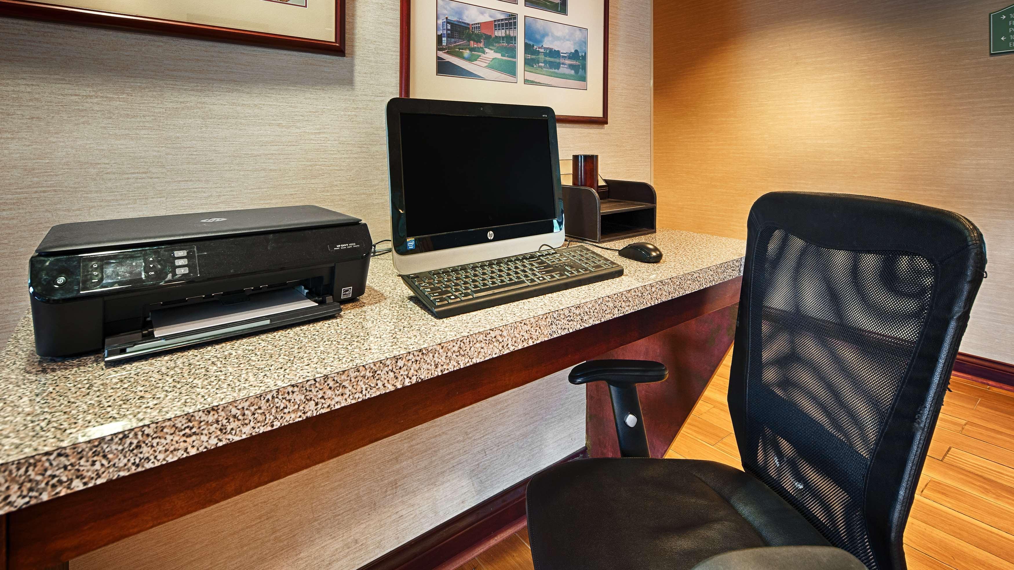 Best Western Of Wise Екстериор снимка