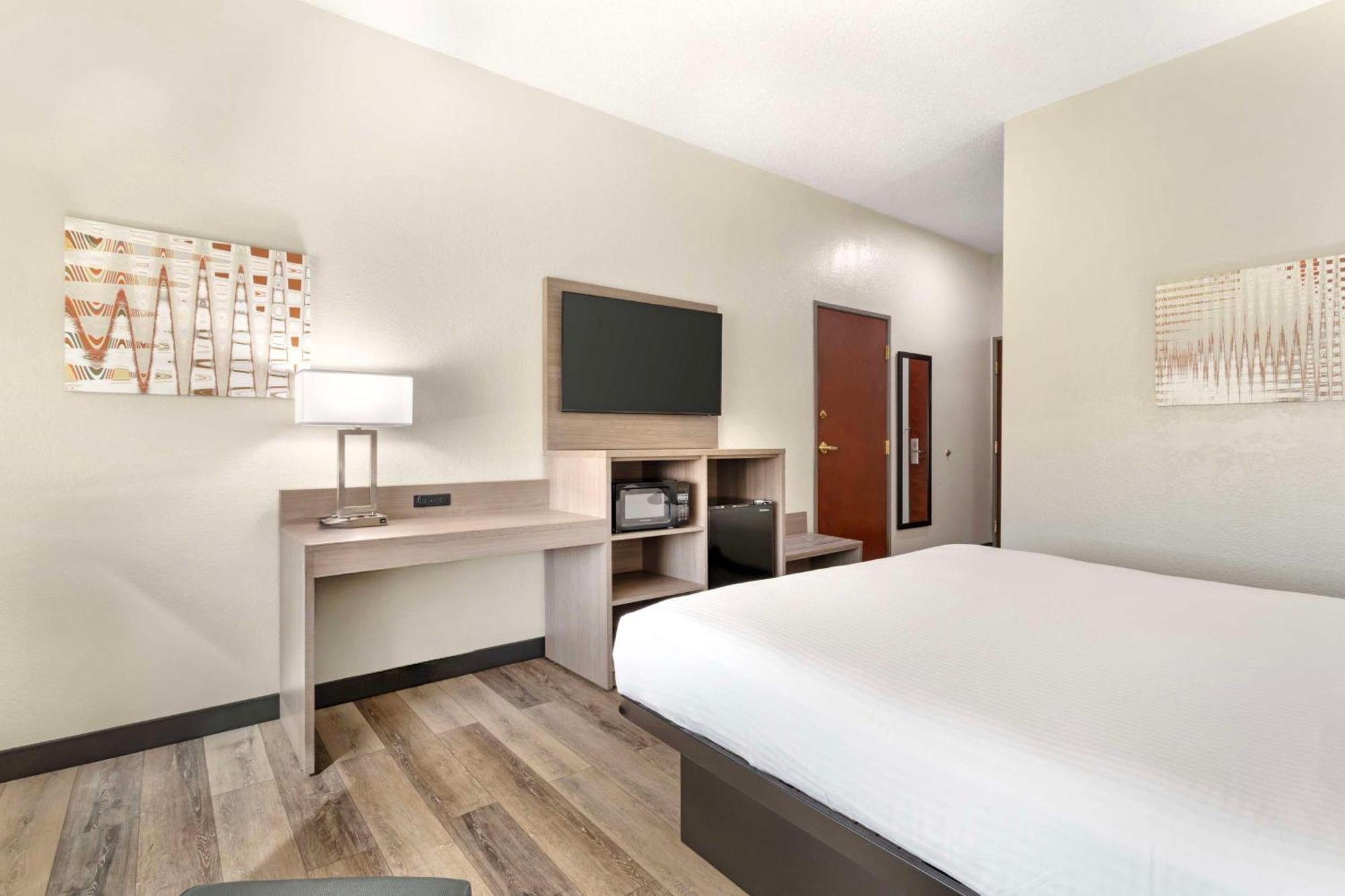 Best Western Of Wise Екстериор снимка