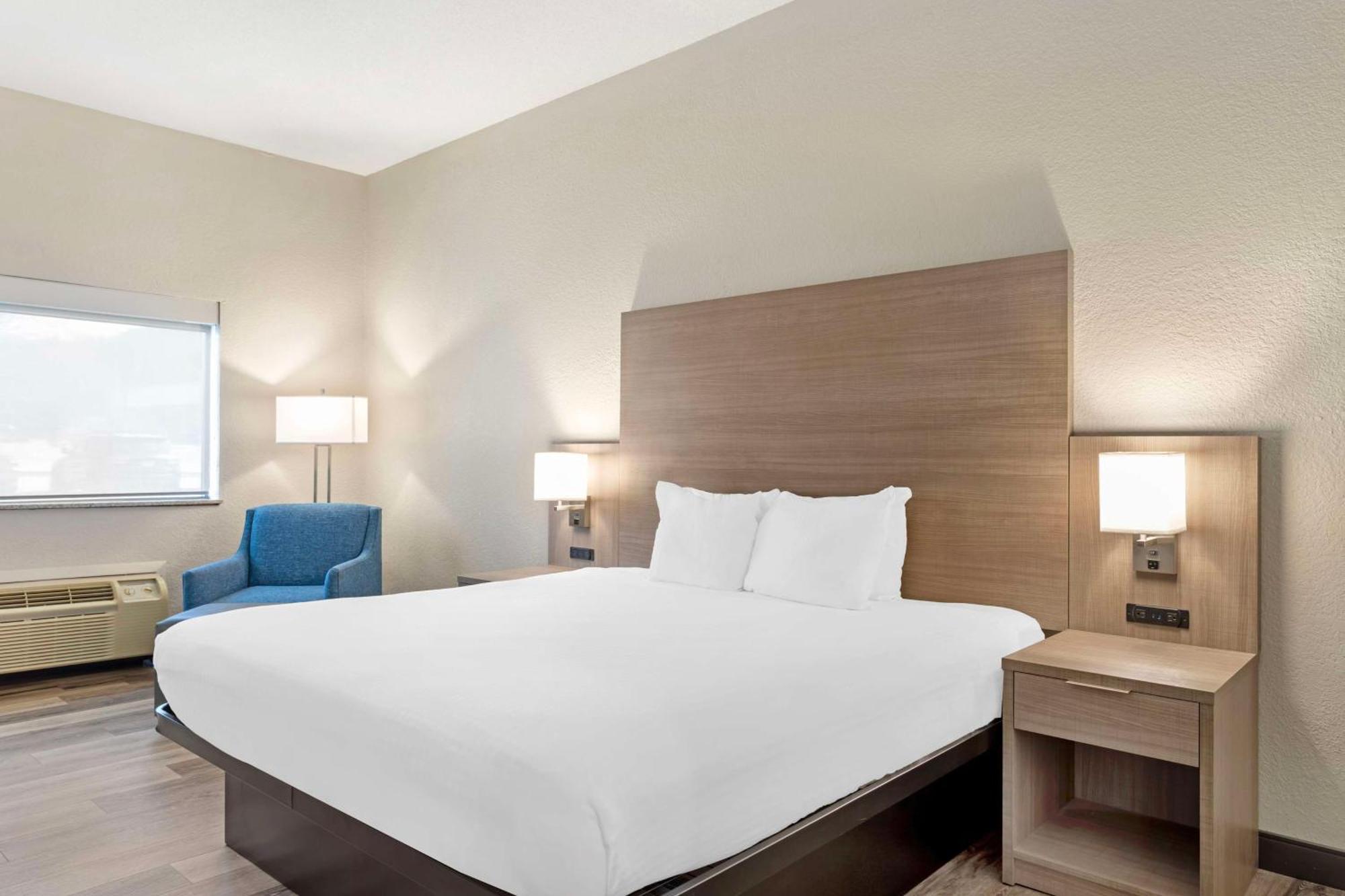 Best Western Of Wise Екстериор снимка